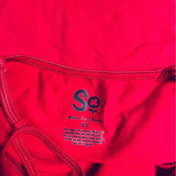 Bundle of 5 Tank  Tops 🌷SO SEAMLESS - Picture 8 of 14